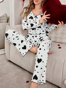 [Leve 2 Pague 1] Pijama Feminino Coração de Outono (Ideal para noites frias) + BRINDE: 1 Pantufa Nuvem Antiaderente